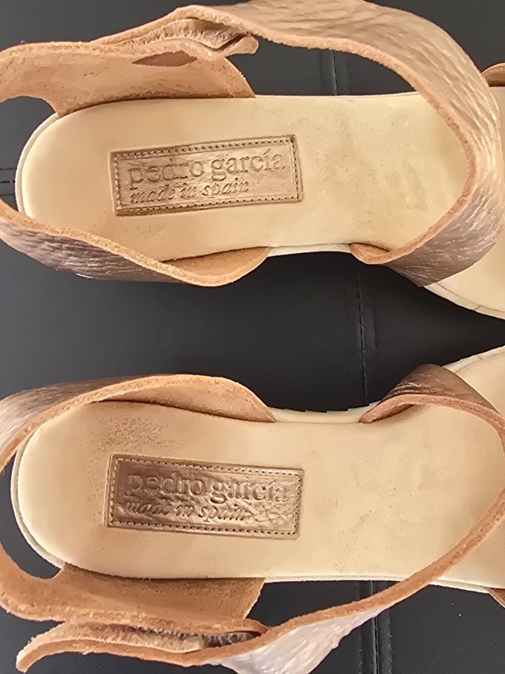 Pedro Garcia Fely Easy Gold / Bronze Metallic Wedge Sandals - Picture 4 of 11